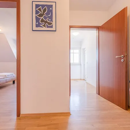 Illing, Wolfgang Fw 8 Apartment